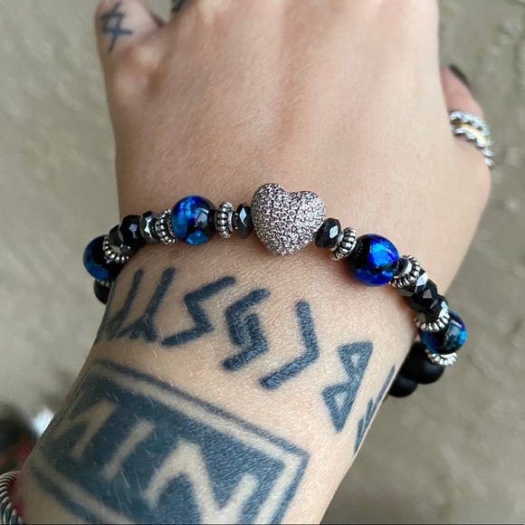 White gold plated cz heart onyx & austrian glass - Picture 9 of 13